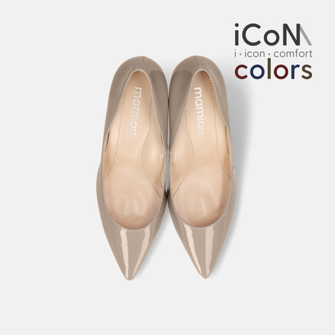 2024AW：iCoN COLORS：ポインテッドトゥ エナメル パンプス（C76531）グレージュE/mamian（マミアン）