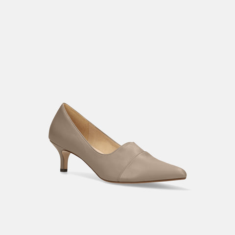 10% OFF: 2024SSBI: Pointed toe switching pumps (5154) beige