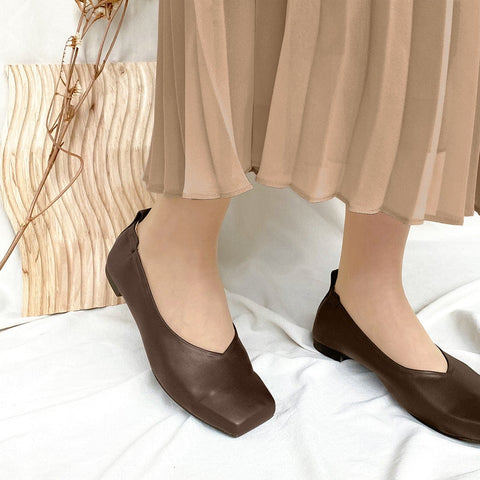 ラストワン50%OFF：スクエアトゥ Vカット フラットシューズ（1513）Dブラウン/mamian（マミアン）